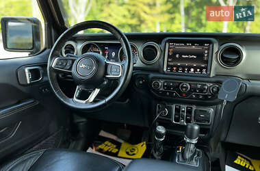 Позашляховик / Кросовер Jeep Wrangler 2018 в 