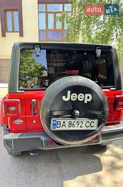 Позашляховик / Кросовер Jeep Wrangler 2018 в 