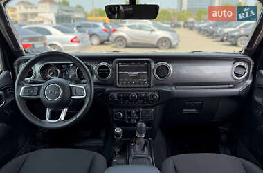 Внедорожник / Кроссовер Jeep Wrangler 2022 в 