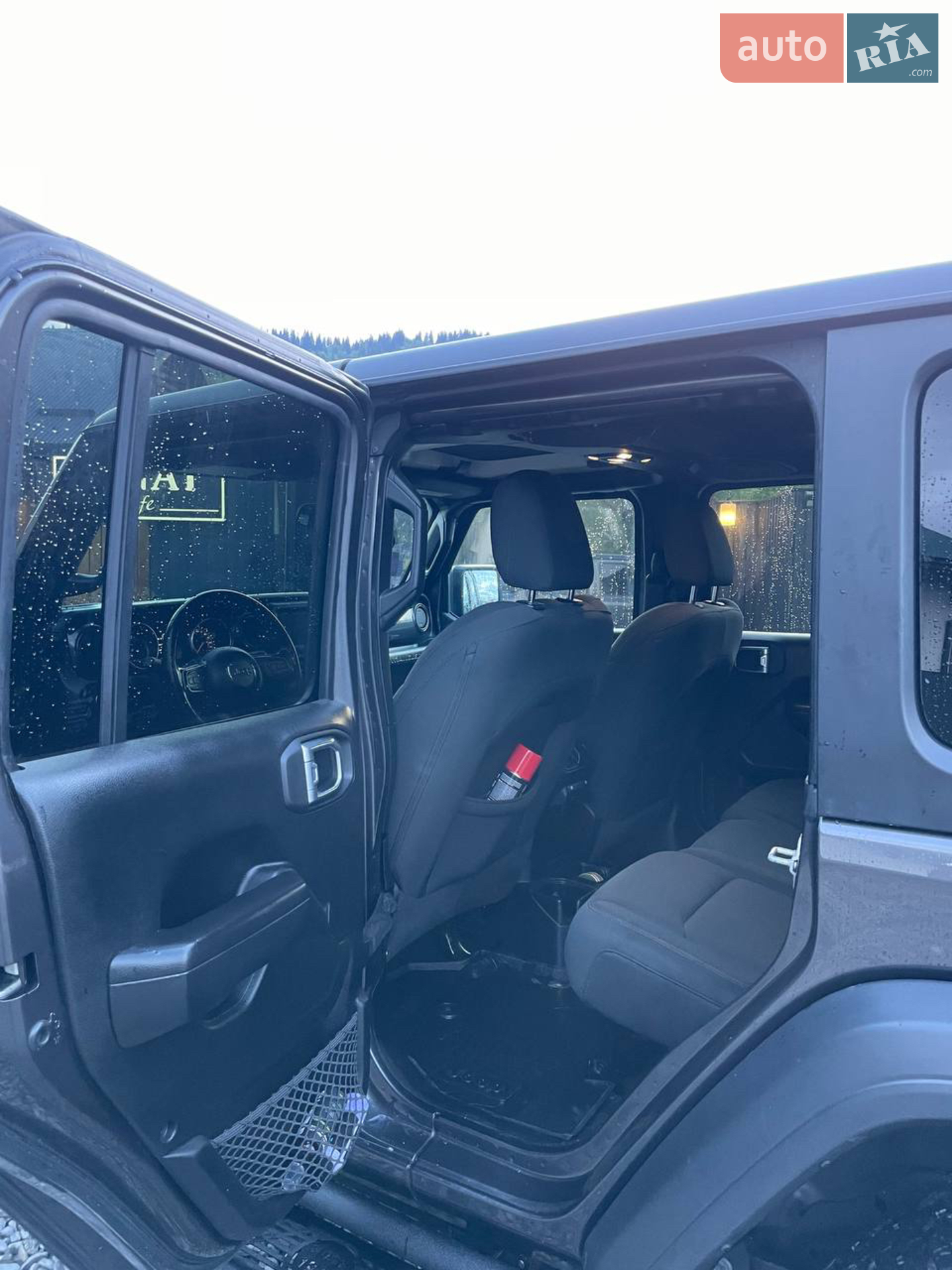 2020 Jeep Wrangler - мініатюра 12