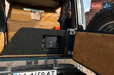 Внедорожник / Кроссовер Jeep Wrangler 1992 в 