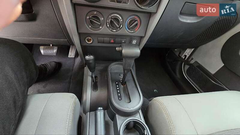 Внедорожник / Кроссовер Jeep Wrangler 2008 в Киеве