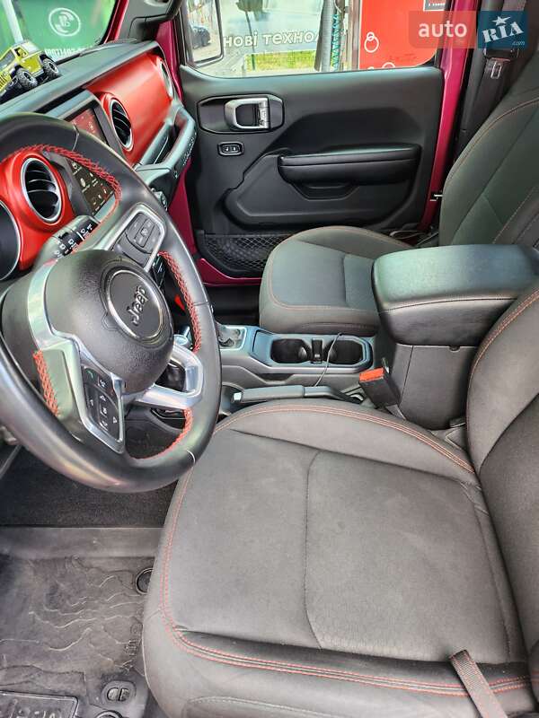 Внедорожник / Кроссовер Jeep Wrangler 2021 в Киеве