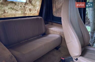 Внедорожник / Кроссовер Jeep Wrangler 1995 в 