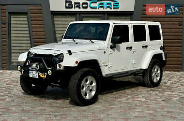 Внедорожник / Кроссовер Jeep Wrangler 2013 в Виннице