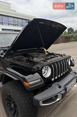 Внедорожник / Кроссовер Jeep Wrangler 2019 в 
