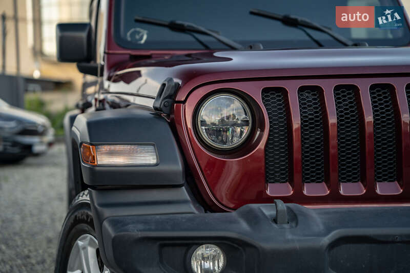 Внедорожник / Кроссовер Jeep Wrangler 2021 в Черновцах