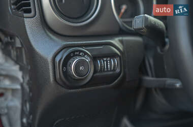 Внедорожник / Кроссовер Jeep Wrangler 2021 в 