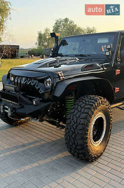 Внедорожник / Кроссовер Jeep Wrangler 2016 в Днепре