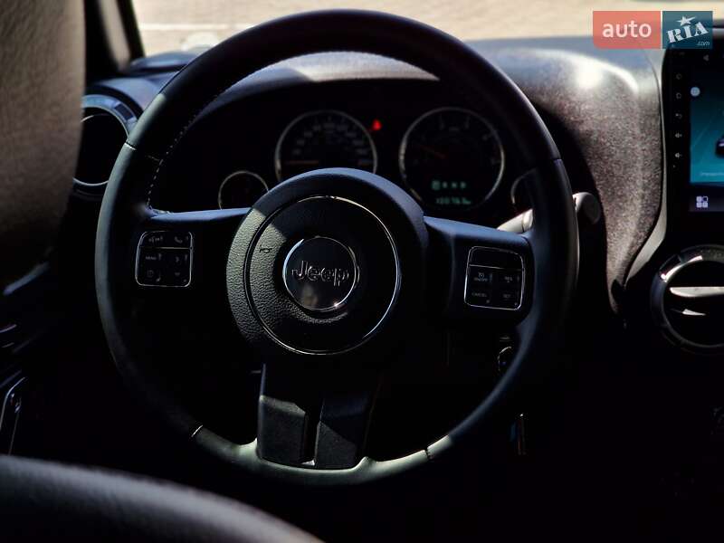 Внедорожник / Кроссовер Jeep Wrangler 2015 в Одессе фото 69 Внедорожник / Кроссовер Jeep Wrangler 2015 в Одессе