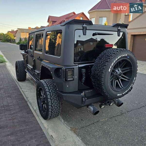 Внедорожник / Кроссовер Jeep Wrangler 2015 в Одессе