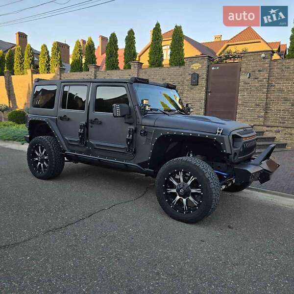 Внедорожник / Кроссовер Jeep Wrangler 2015 в Одессе