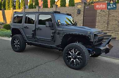 Внедорожник / Кроссовер Jeep Wrangler 2015 в 