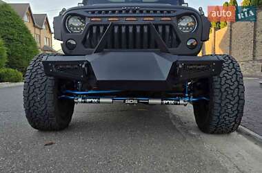 Внедорожник / Кроссовер Jeep Wrangler 2015 в 