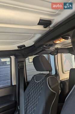 Позашляховик / Кросовер Jeep Wrangler 2014 в 