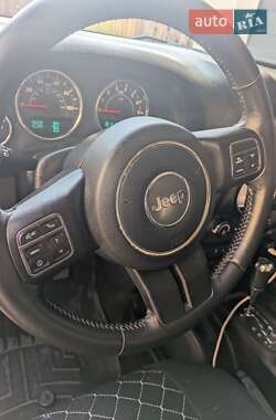 Позашляховик / Кросовер Jeep Wrangler 2014 в 