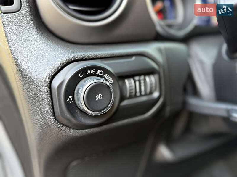 Внедорожник / Кроссовер Jeep Wrangler 2019 в Киеве