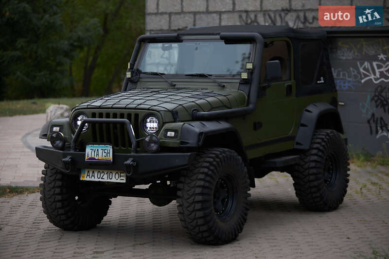 Позашляховик / Кросовер Jeep Wrangler 2000 в Києві