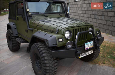 Внедорожник / Кроссовер Jeep Wrangler 2000 в Киеве