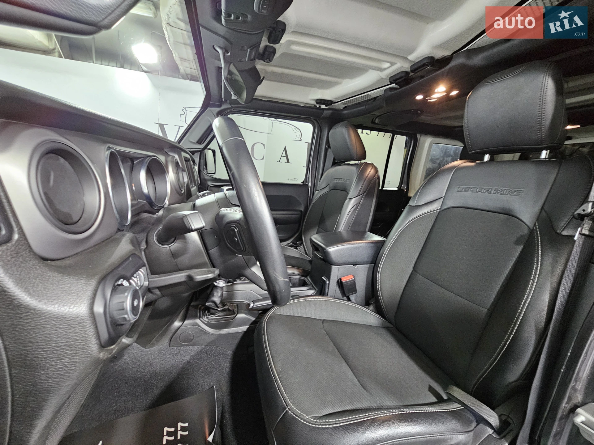 2021 Jeep Wrangler - мініатюра 21