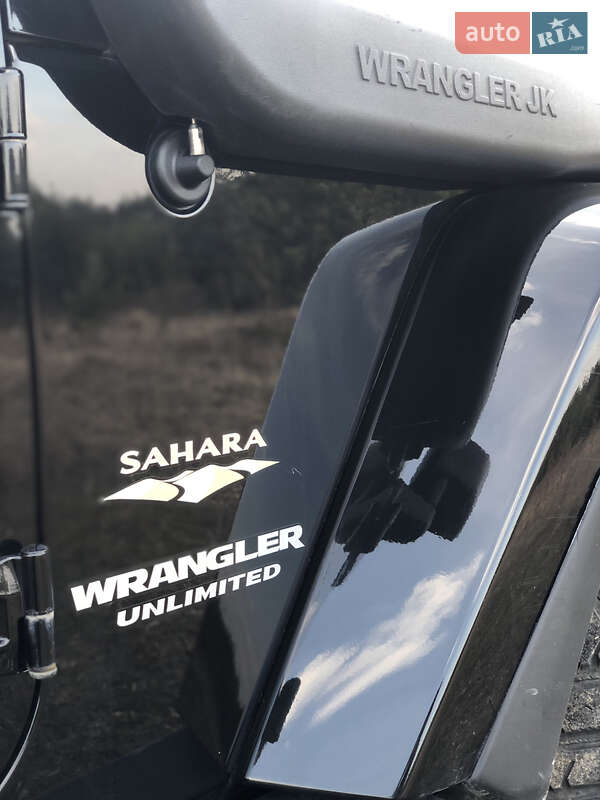 Позашляховик / Кросовер Jeep Wrangler 2015 в Києві