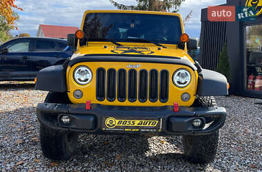 Внедорожник / Кроссовер Jeep Wrangler 2015 в 