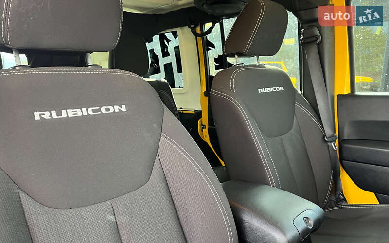 Внедорожник / Кроссовер Jeep Wrangler 2015 в Коломые