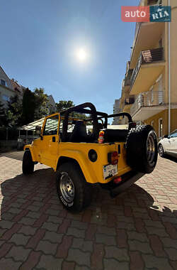 Внедорожник / Кроссовер Jeep Wrangler 1996 в 