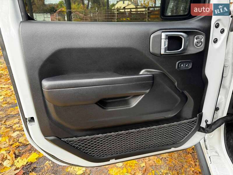 Внедорожник / Кроссовер Jeep Wrangler 2021 в Киеве