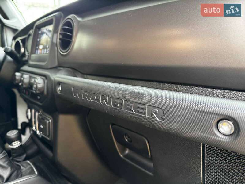 Внедорожник / Кроссовер Jeep Wrangler 2021 в Киеве