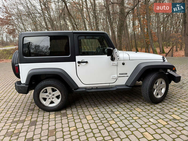 Внедорожник / Кроссовер Jeep Wrangler 2017 в Коломые