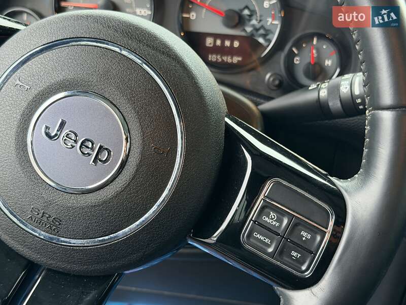 Внедорожник / Кроссовер Jeep Wrangler 2017 в Харькове фото 26 Внедорожник / Кроссовер Jeep Wrangler 2017 в Харькове