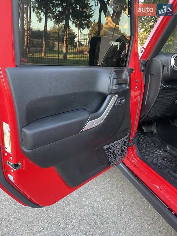 Внедорожник / Кроссовер Jeep Wrangler 2017 в Борисполе фото 19 Внедорожник / Кроссовер Jeep Wrangler 2017 в Борисполе