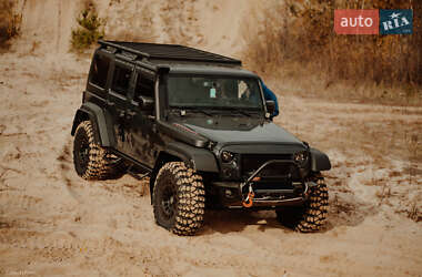 Внедорожник / Кроссовер Jeep Wrangler 2016 в Днепре