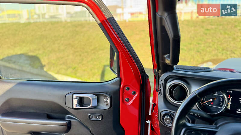 Внедорожник / Кроссовер Jeep Wrangler 2021 в Киеве фото 40 Внедорожник / Кроссовер Jeep Wrangler 2021 в Киеве