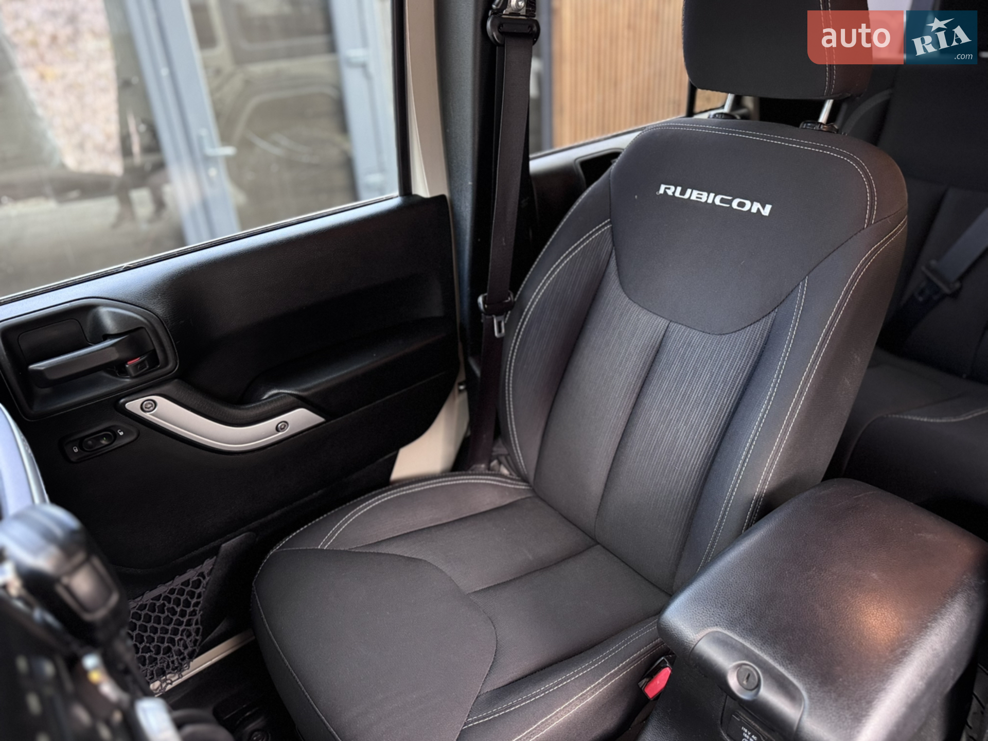 2017 Jeep Wrangler - мініатюра 32