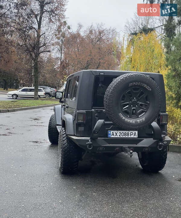 Внедорожник / Кроссовер Jeep Wrangler 2011 в Харькове
