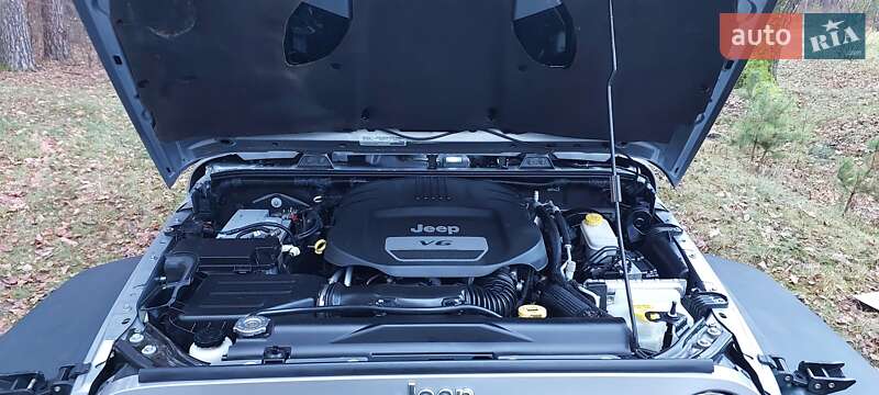 Позашляховик / Кросовер Jeep Wrangler 2015 в Дубні фото 17 Позашляховик / Кросовер Jeep Wrangler 2015 в Дубні
