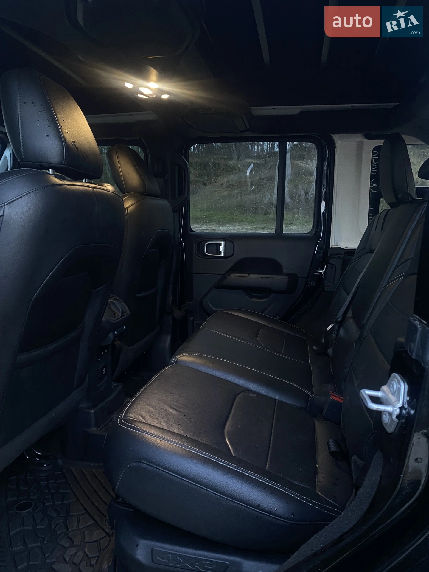 2022 Jeep Wrangler - мініатюра 18