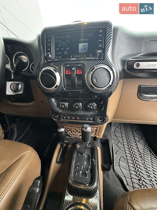 Внедорожник / Кроссовер Jeep Wrangler 2015 в Киеве фото 14 Внедорожник / Кроссовер Jeep Wrangler 2015 в Киеве