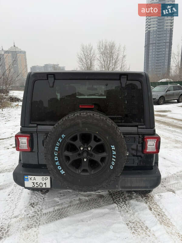 Внедорожник / Кроссовер Jeep Wrangler 2022 в Киеве