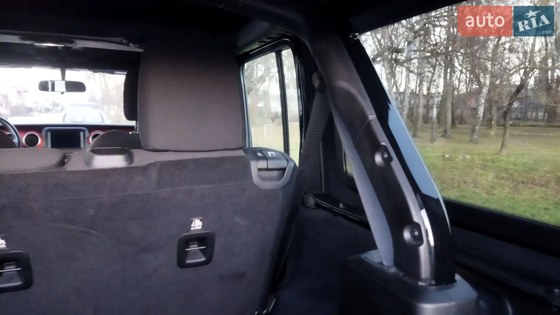 2018 Jeep Wrangler - мініатюра 27