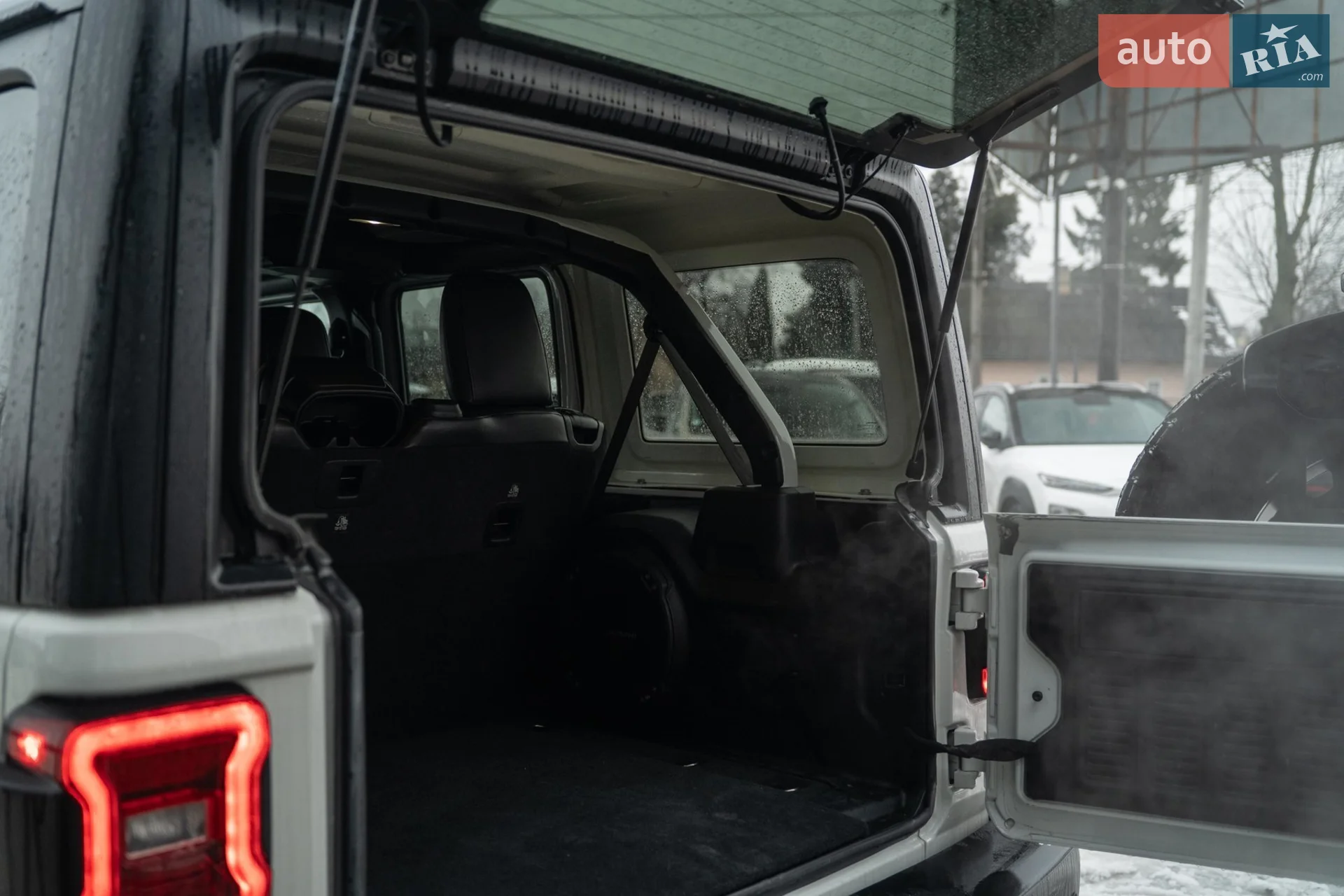 2020 Jeep Wrangler - мініатюра 48