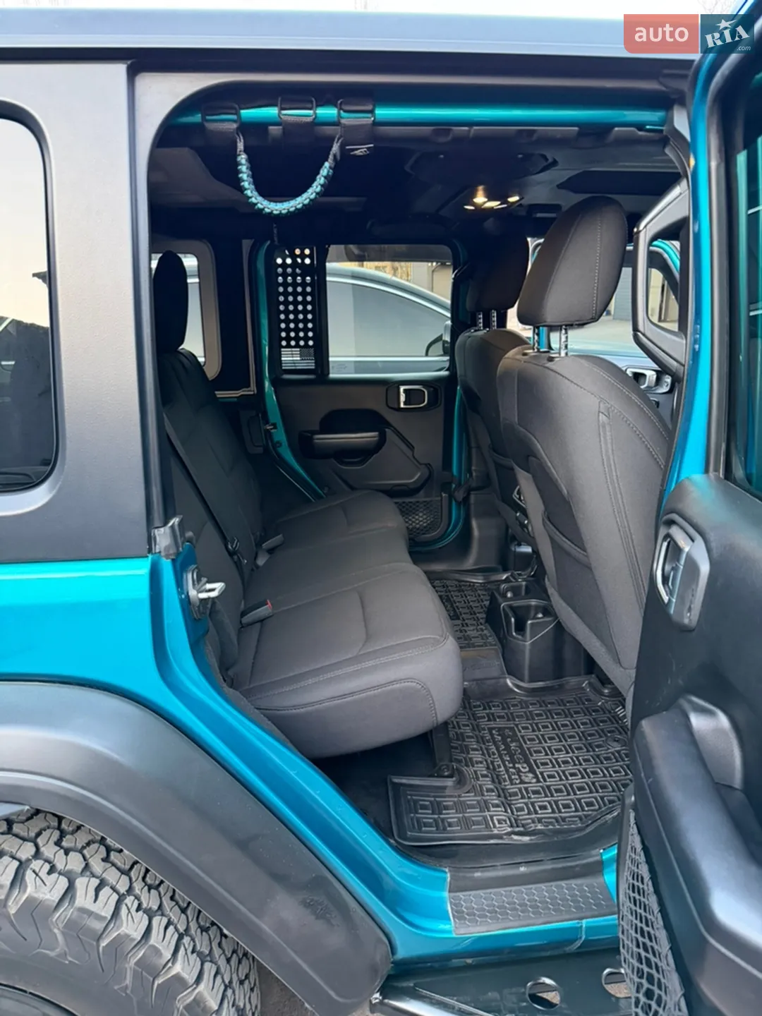 2020 Jeep Wrangler - мініатюра 14