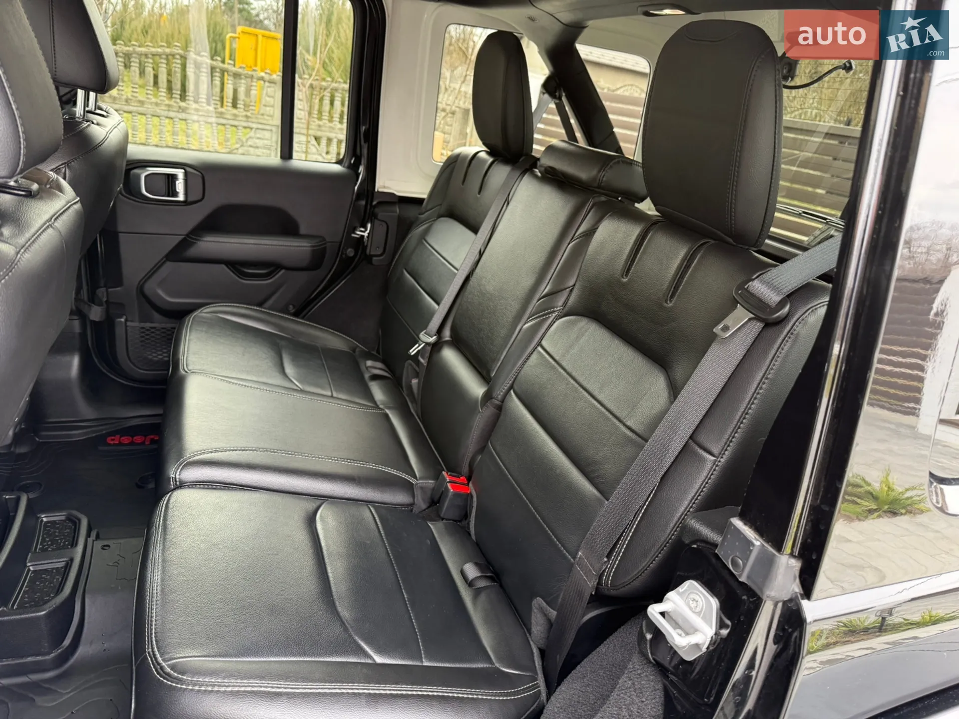 2021 Jeep Wrangler - мініатюра 19