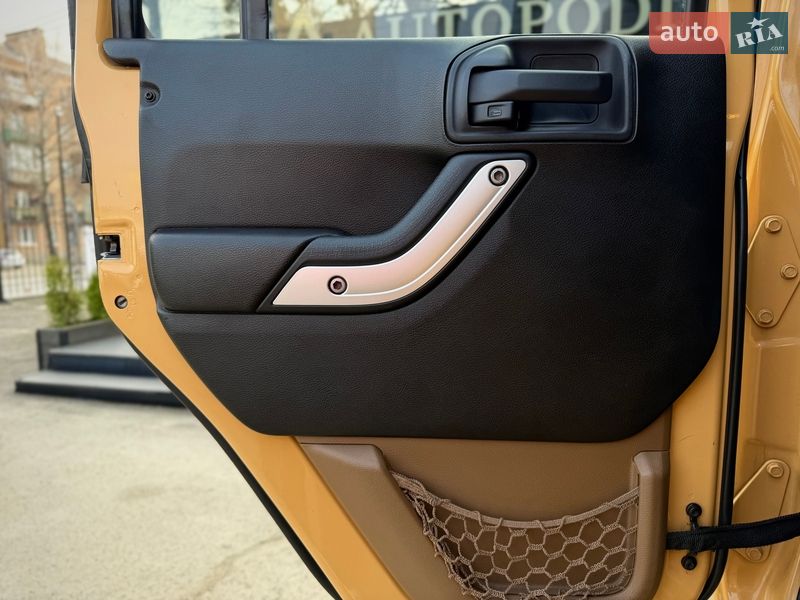Внедорожник / Кроссовер Jeep Wrangler 2013 в Киеве фото 28 Внедорожник / Кроссовер Jeep Wrangler 2013 в Киеве