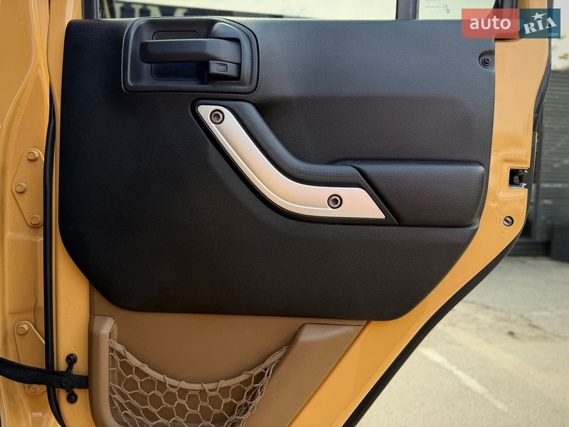 Внедорожник / Кроссовер Jeep Wrangler 2013 в Киеве фото 30 Внедорожник / Кроссовер Jeep Wrangler 2013 в Киеве
