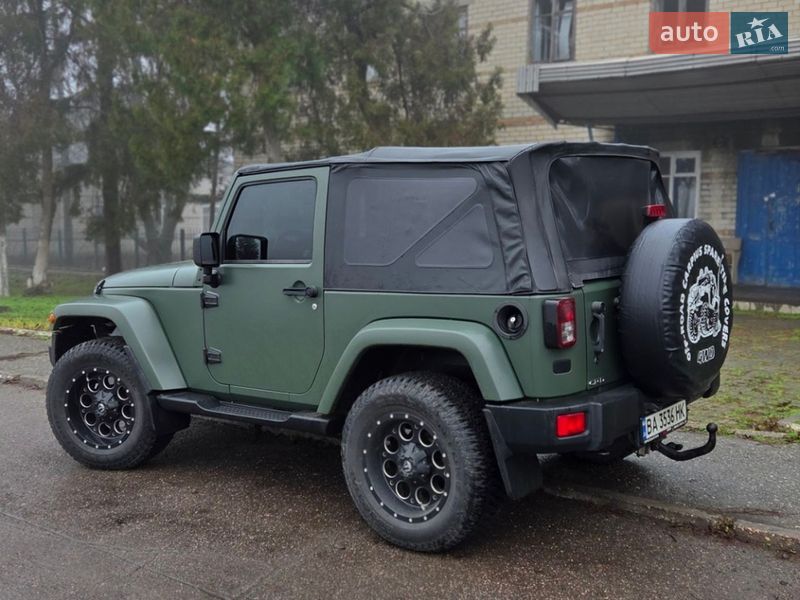 Позашляховик / Кросовер Jeep Wrangler 2013 в Кропивницькому