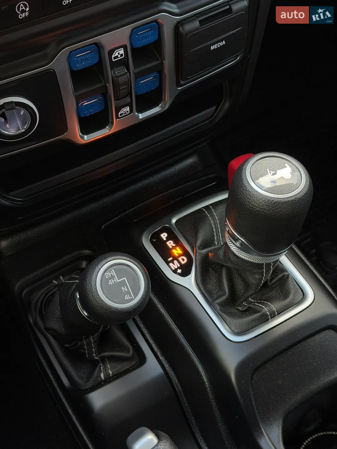 2021 Jeep Wrangler - мініатюра 26
