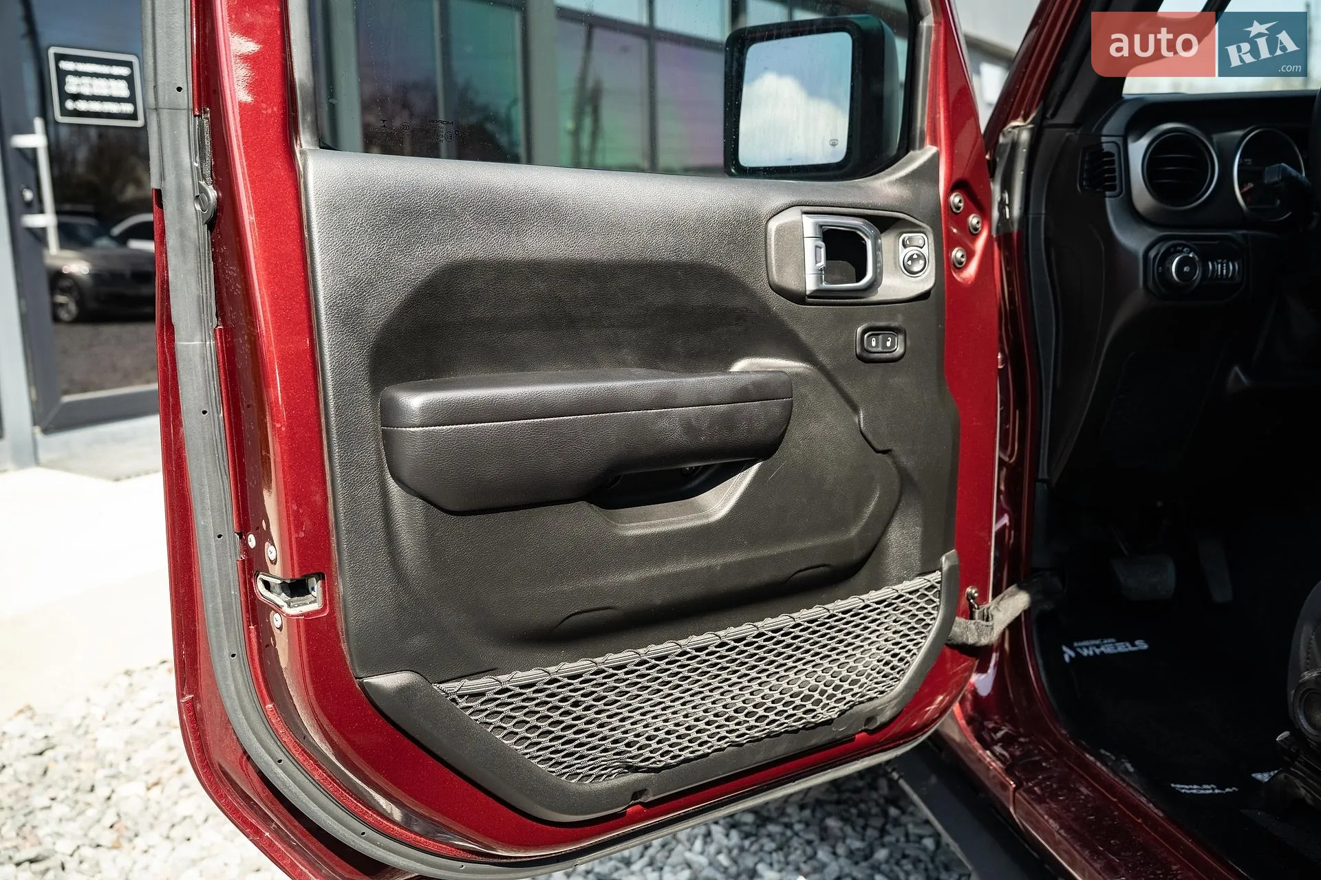 2021 Jeep Wrangler - мініатюра 23